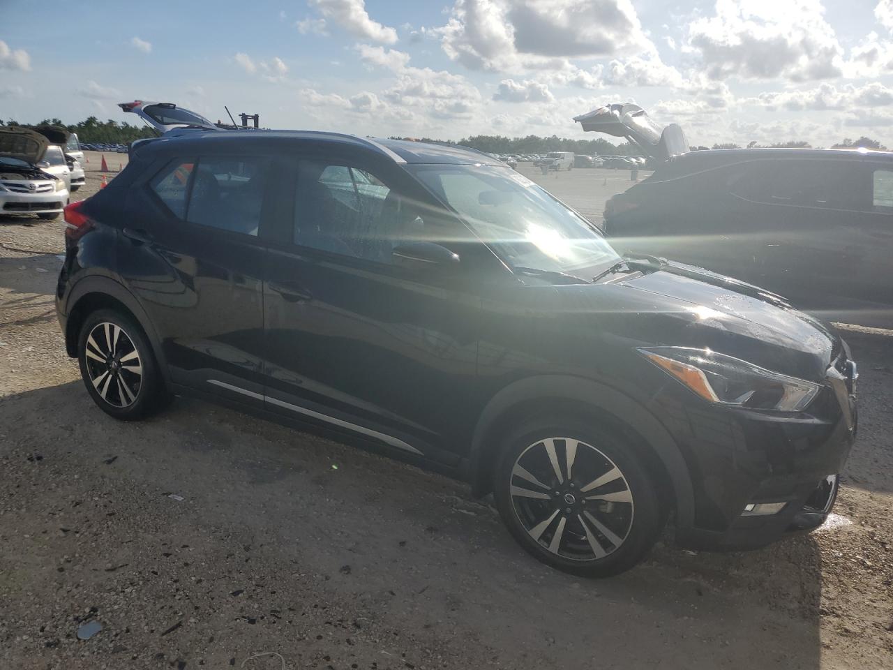 2019 Nissan Kicks S VIN: 3N1CP5CU7KL529233 Lot: 68291234