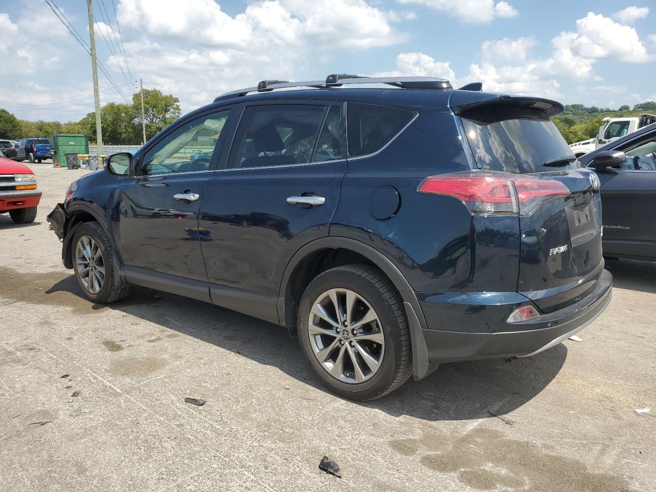 JTMDFREV5JJ257479 2018 TOYOTA RAV 4 - Image 2