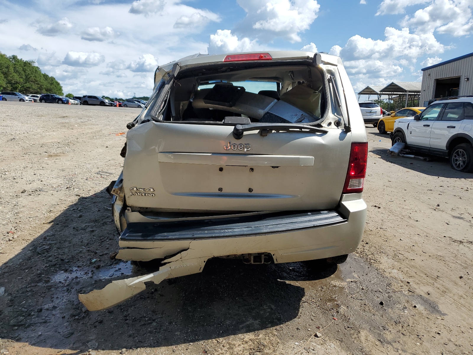 1J8HR48N68C204868 2008 Jeep Grand Cherokee Laredo