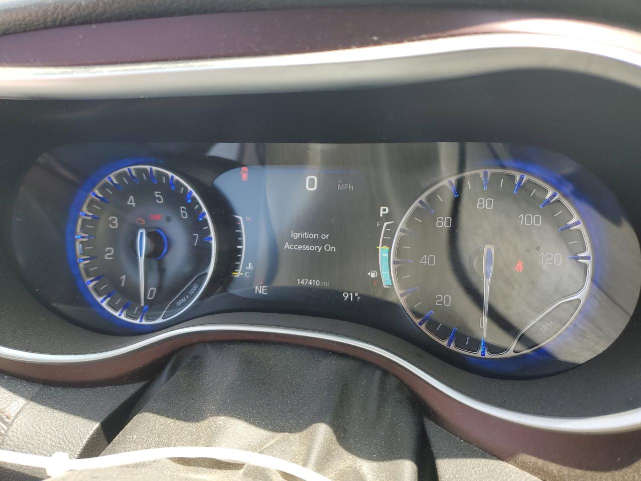 2017 Chrysler Pacifica Limited VIN: 2C4RC1GGXHR736162 Lot: 54947505