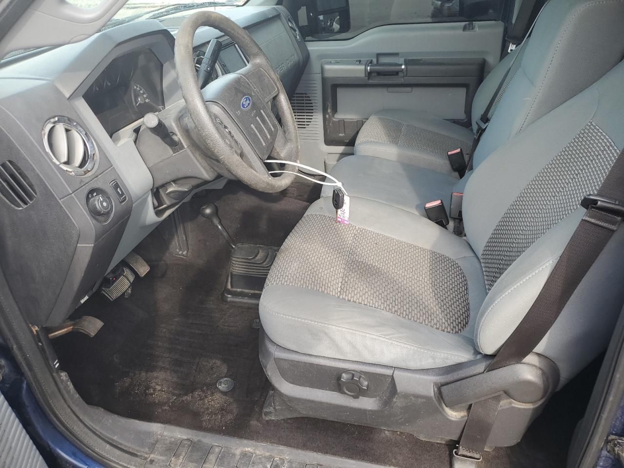 2011 Ford F250 - Image 7