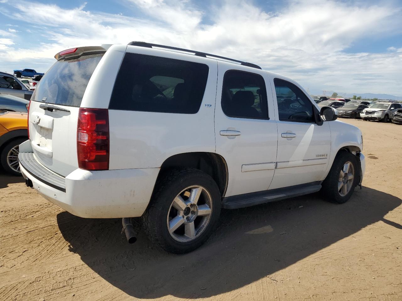 2007 Chevrolet Tahoe - Image 3