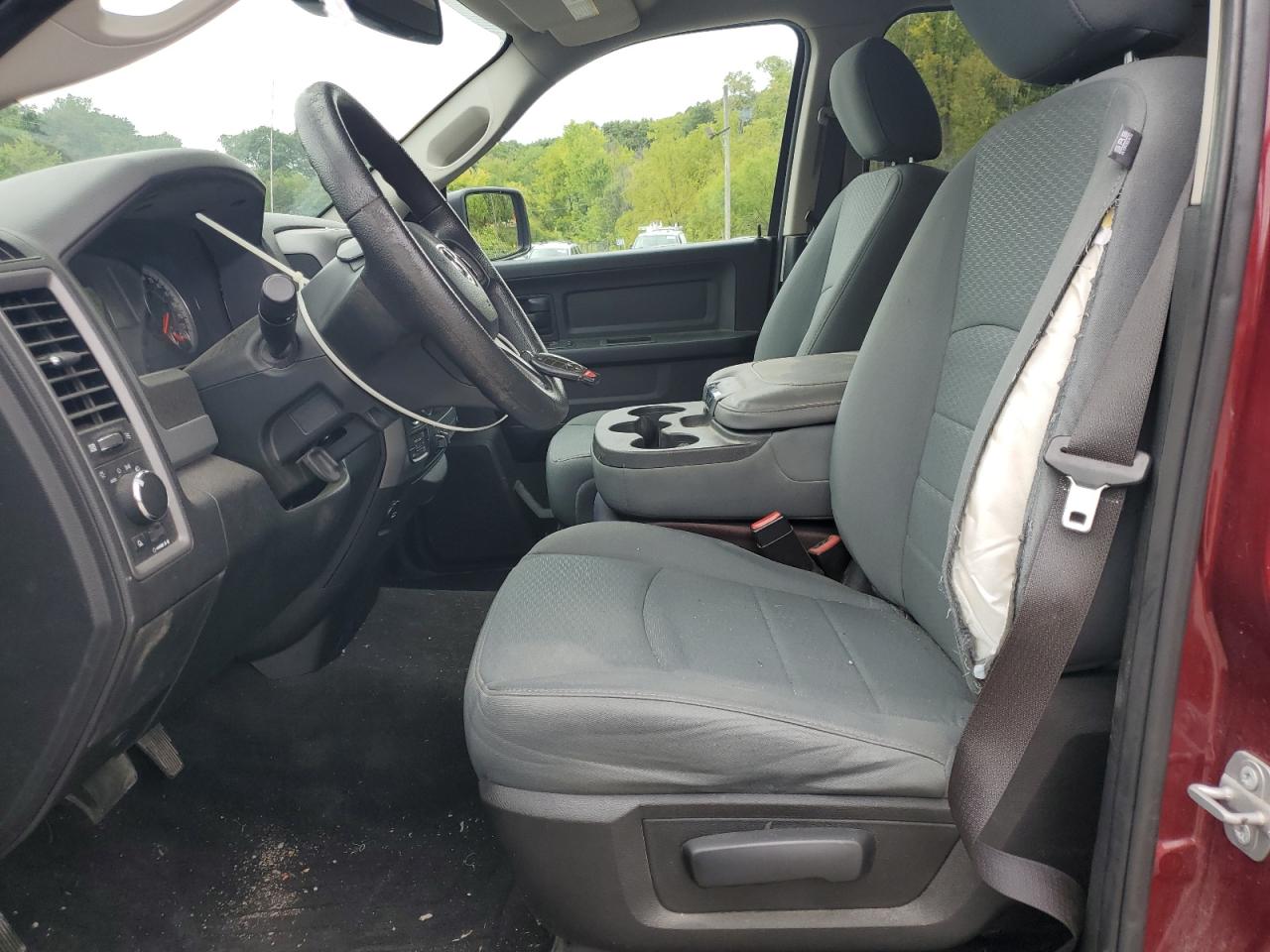 2018 Ram 1500 St VIN: 1C6RR7FT7JS137084 Lot: 68023034