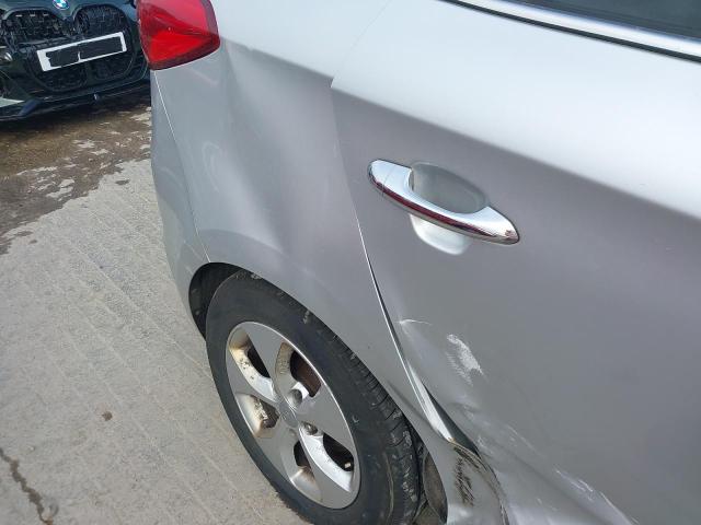 2013 KIA CARENS 2 E