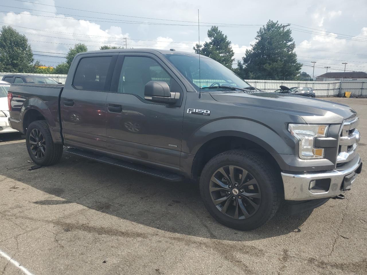 2017 Ford F-150 - Image 4