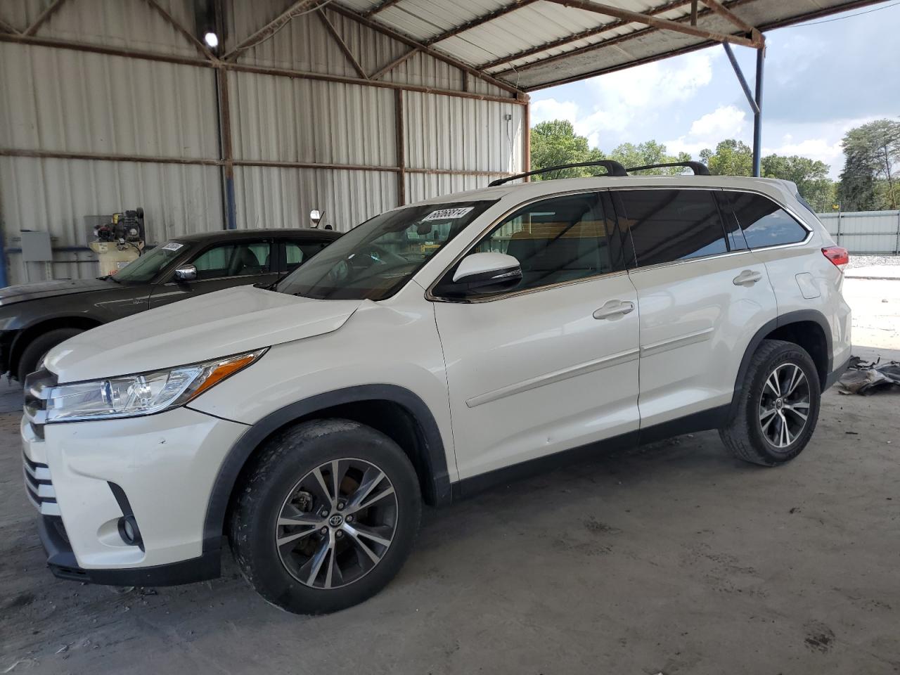 5TDZZRFH3KS341388 2019 TOYOTA HIGHLANDER - Image 1