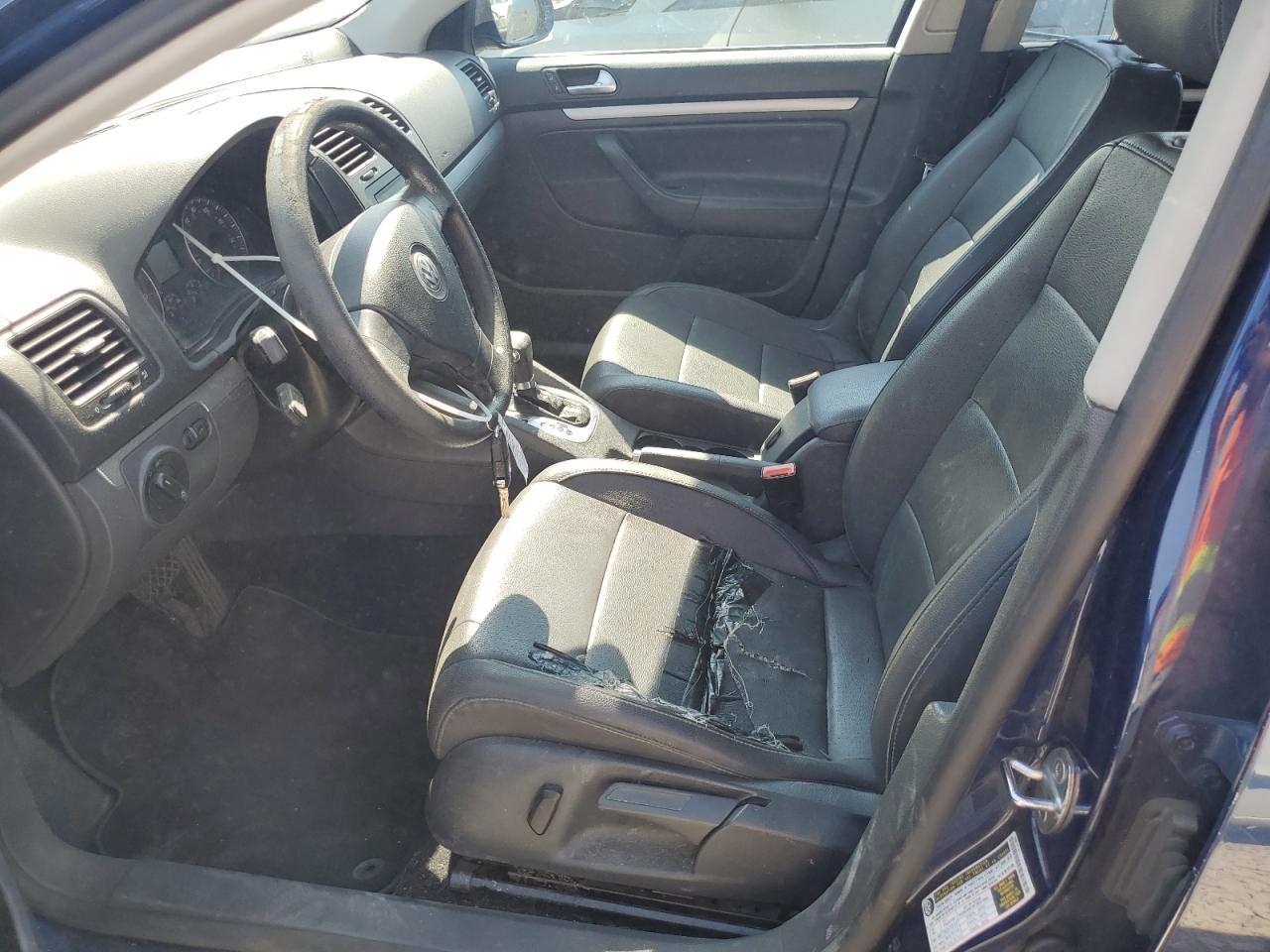 2007 Volkswagen Jetta 2.5 Option Package 1 VIN: 3VWRF71K77M062000 Lot: 65843744