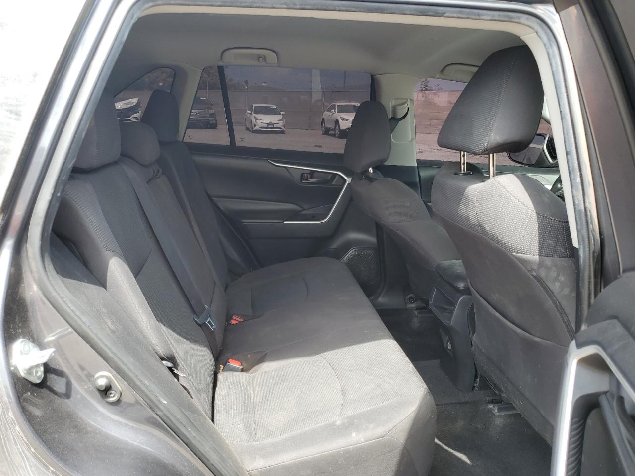 2021 Toyota Rav4 Le VIN: 2T3H1RFV2MW105857 Lot: 65183844