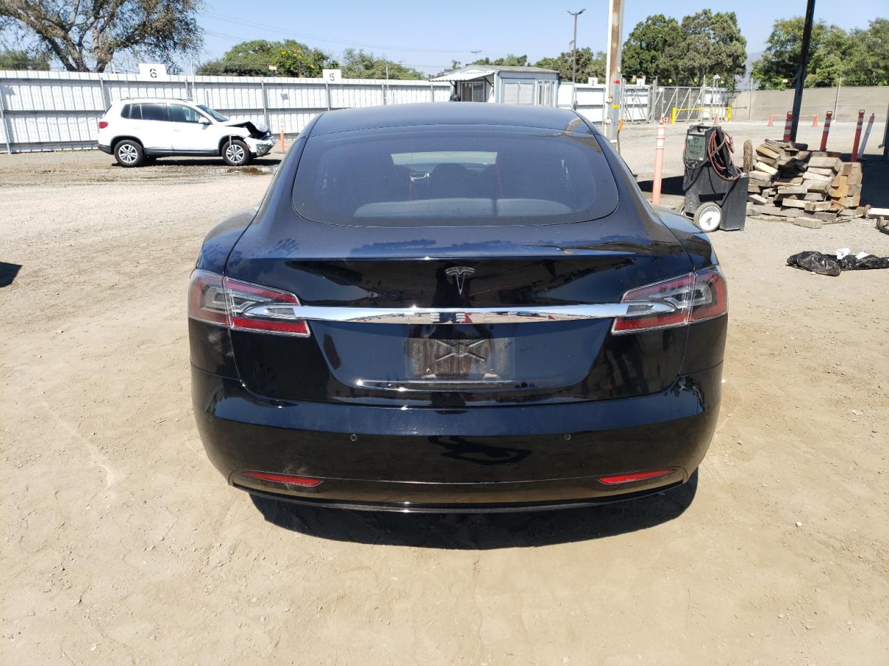 5YJSA1E22HF206813 2017 Tesla Model S