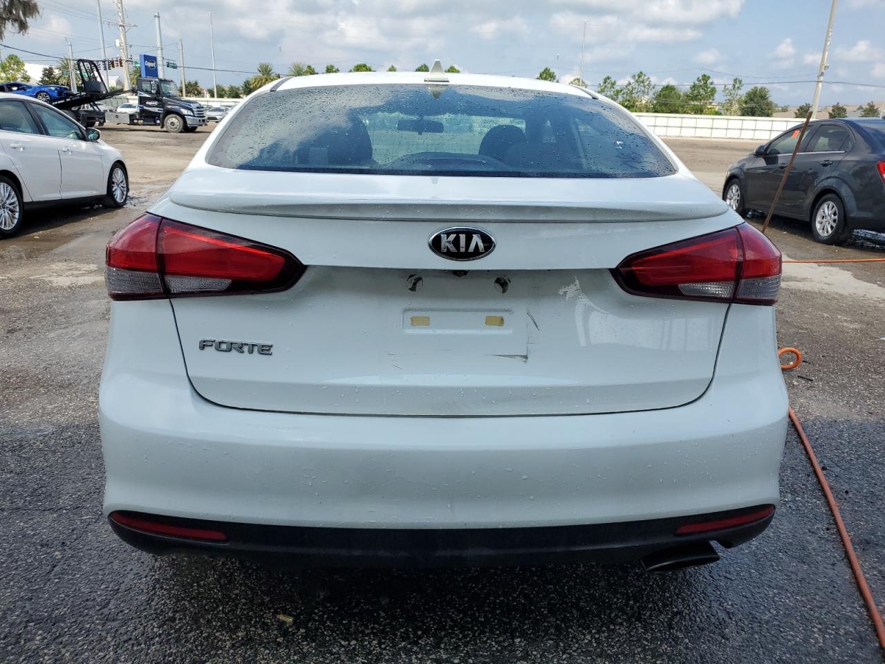 2017 Kia Forte Lx VIN: 3KPFL4A71HE010771 Lot: 67418454