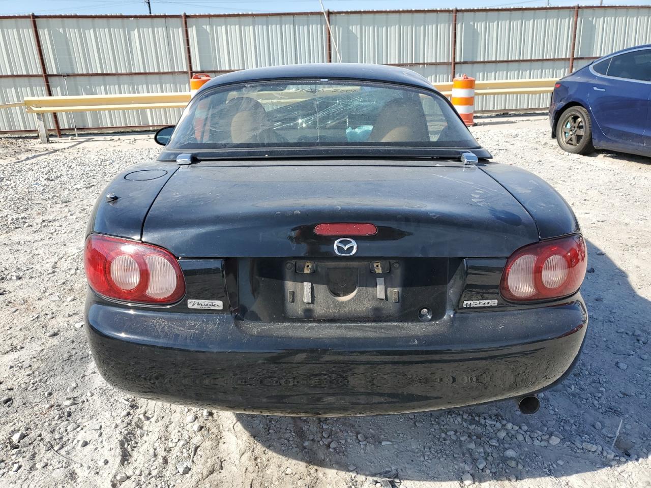 2001 Mazda Mx-5 Miata Base VIN: JM1NB353910203393 Lot: 68220464