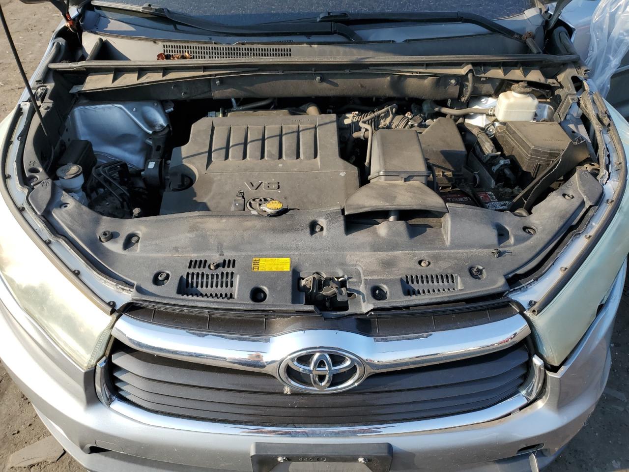 5TDJKRFH0FS145044 2015 Toyota Highlander Xle