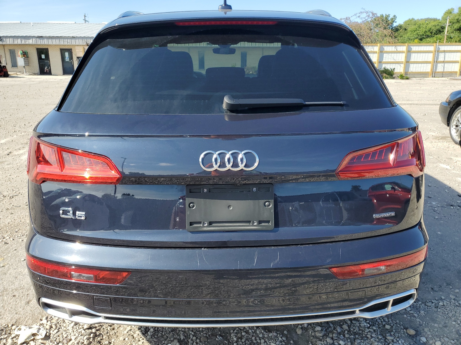 WA1F2AFY0L2085609 2020 Audi Q5 E Prestige