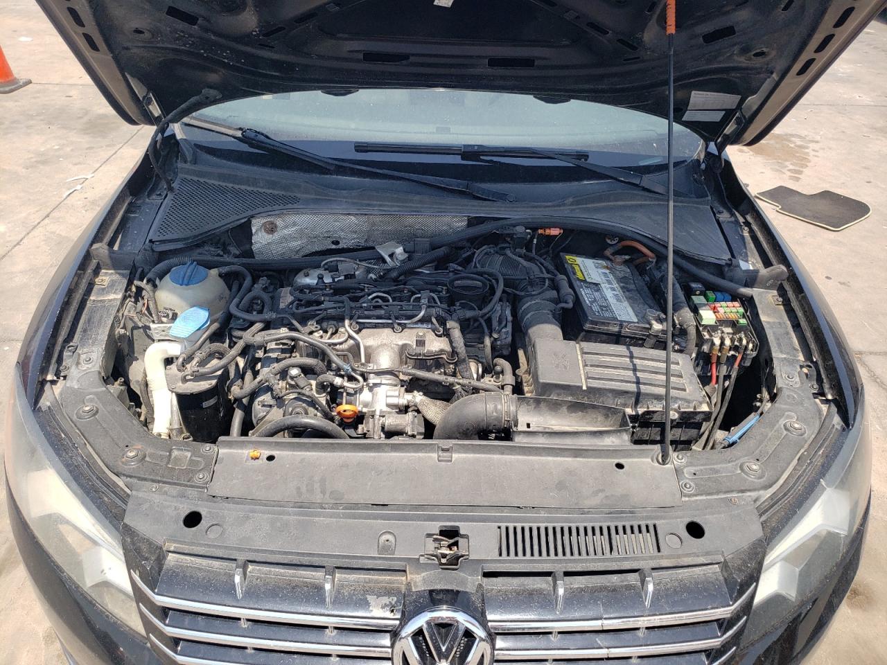 2012 Volkswagen Passat Sel VIN: 1VWCN7A33CC003622 Lot: 66737074