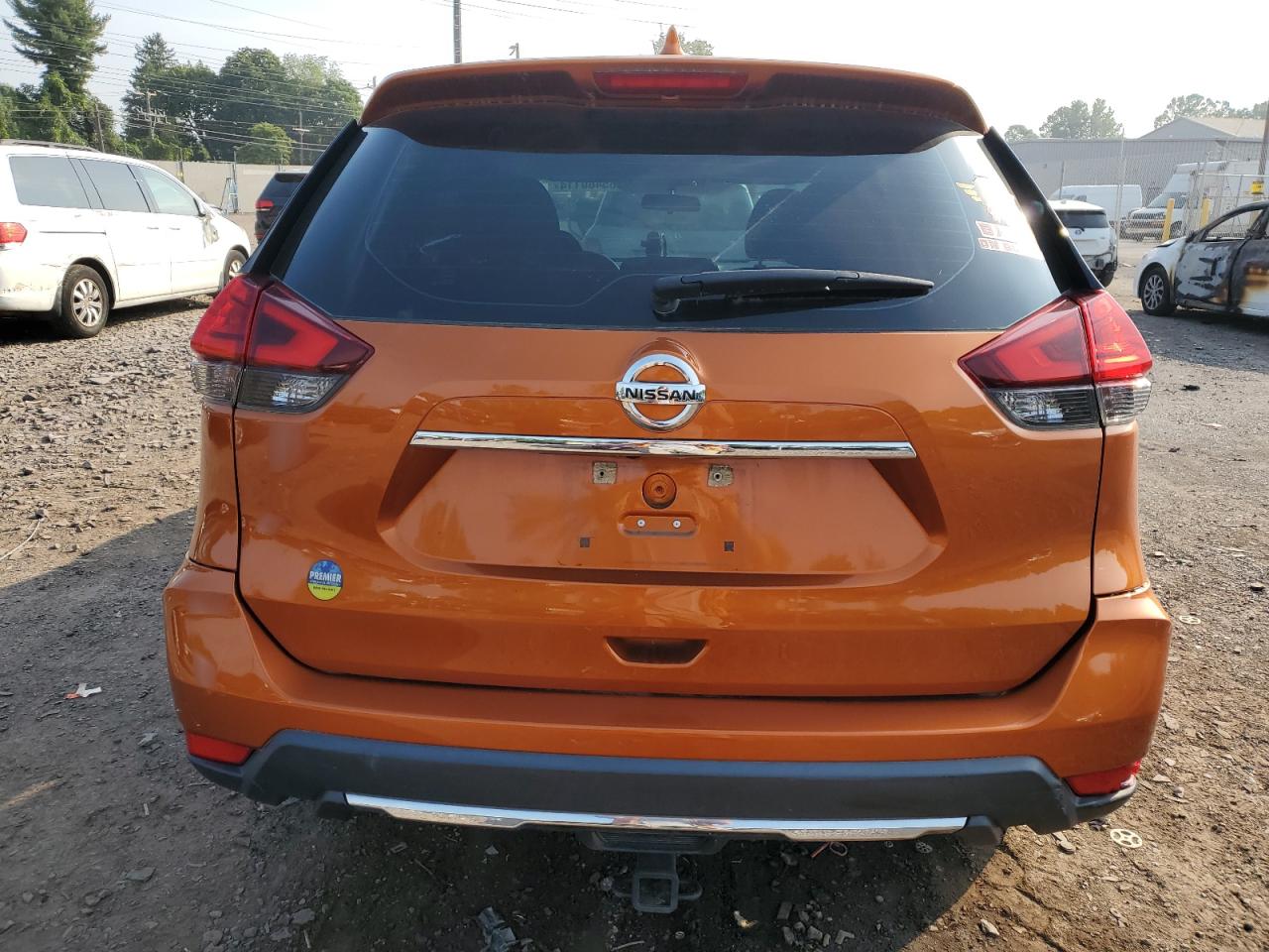 2017 Nissan Rogue S VIN: 5N1AT2MT6HC786985 Lot: 65480114