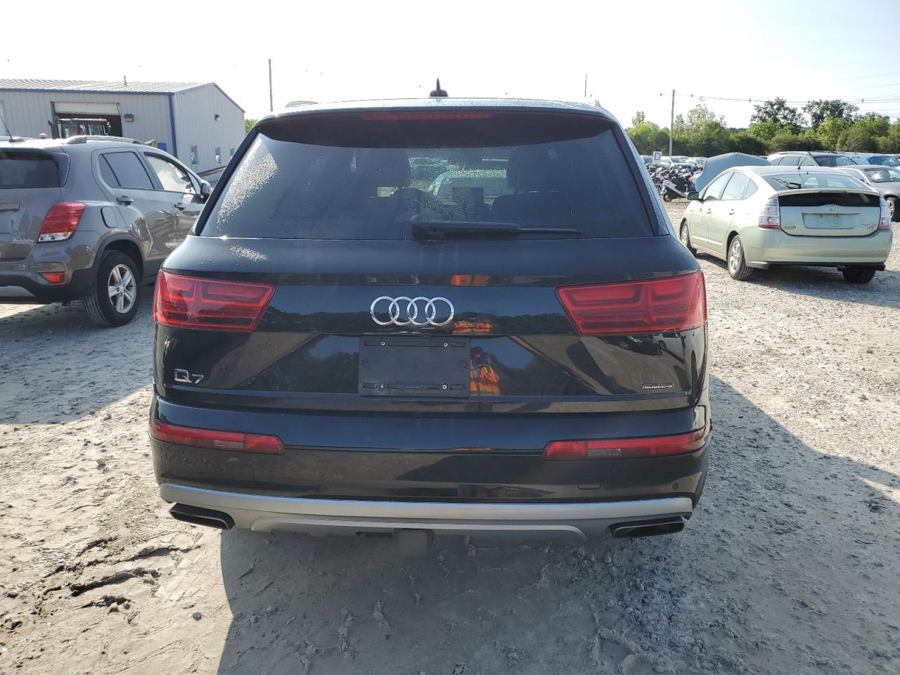 2017 Audi Q7 Premium Plus VIN: WA1LHAF7XHD044442 Lot: 68089184