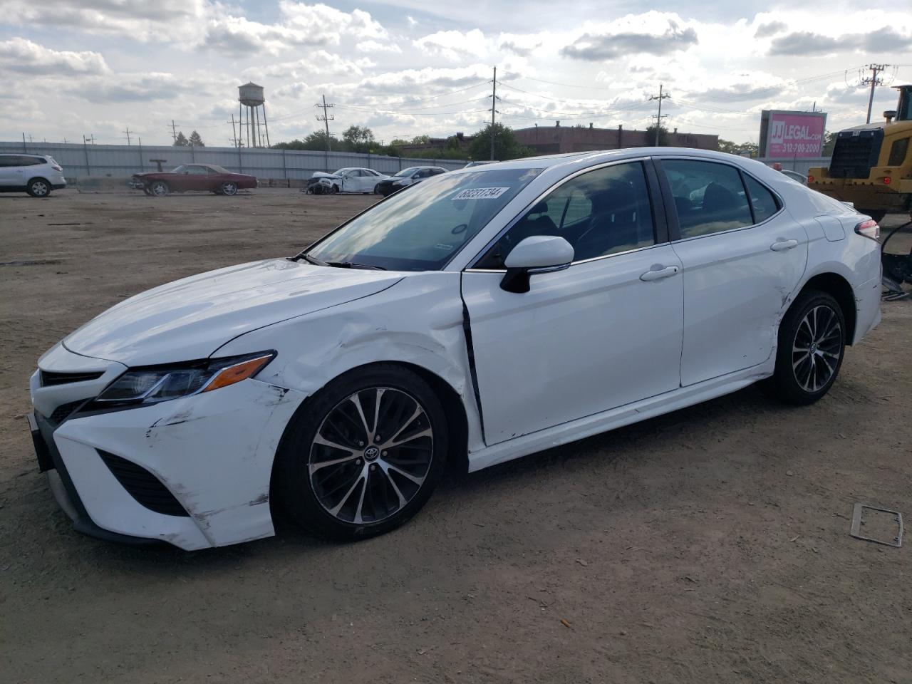 VIN 4T1B11HK6JU129500 2018 TOYOTA CAMRY no.1