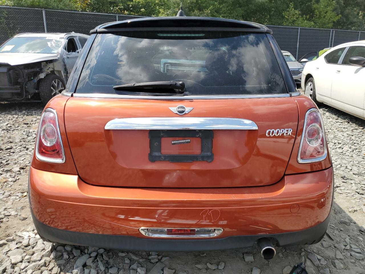 2011 Mini Cooper VIN: WMWSU3C52BT184345 Lot: 65887634