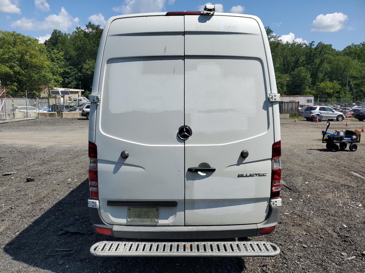 2014 Mercedes-Benz Sprinter 2500 VIN: WD3PE8DE5E5829512 Lot: 65914794