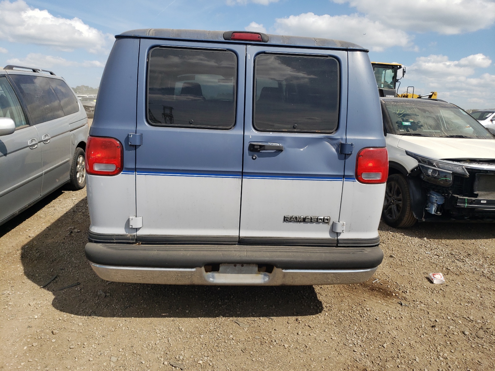 2B4HB25Y3TK114260 1996 Dodge Ram Wagon B2500