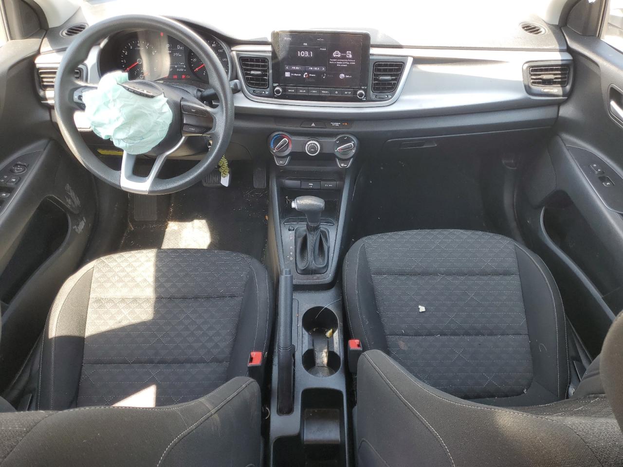 3KPA24AD1ME371141 2021 Kia Rio Lx