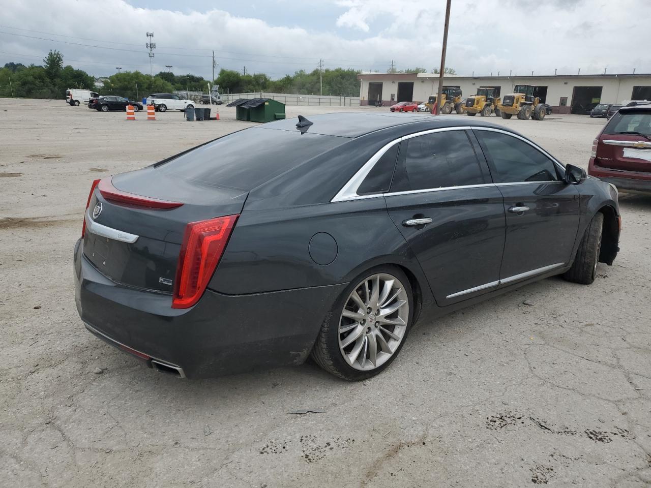 2013 Cadillac XTS - Image 3