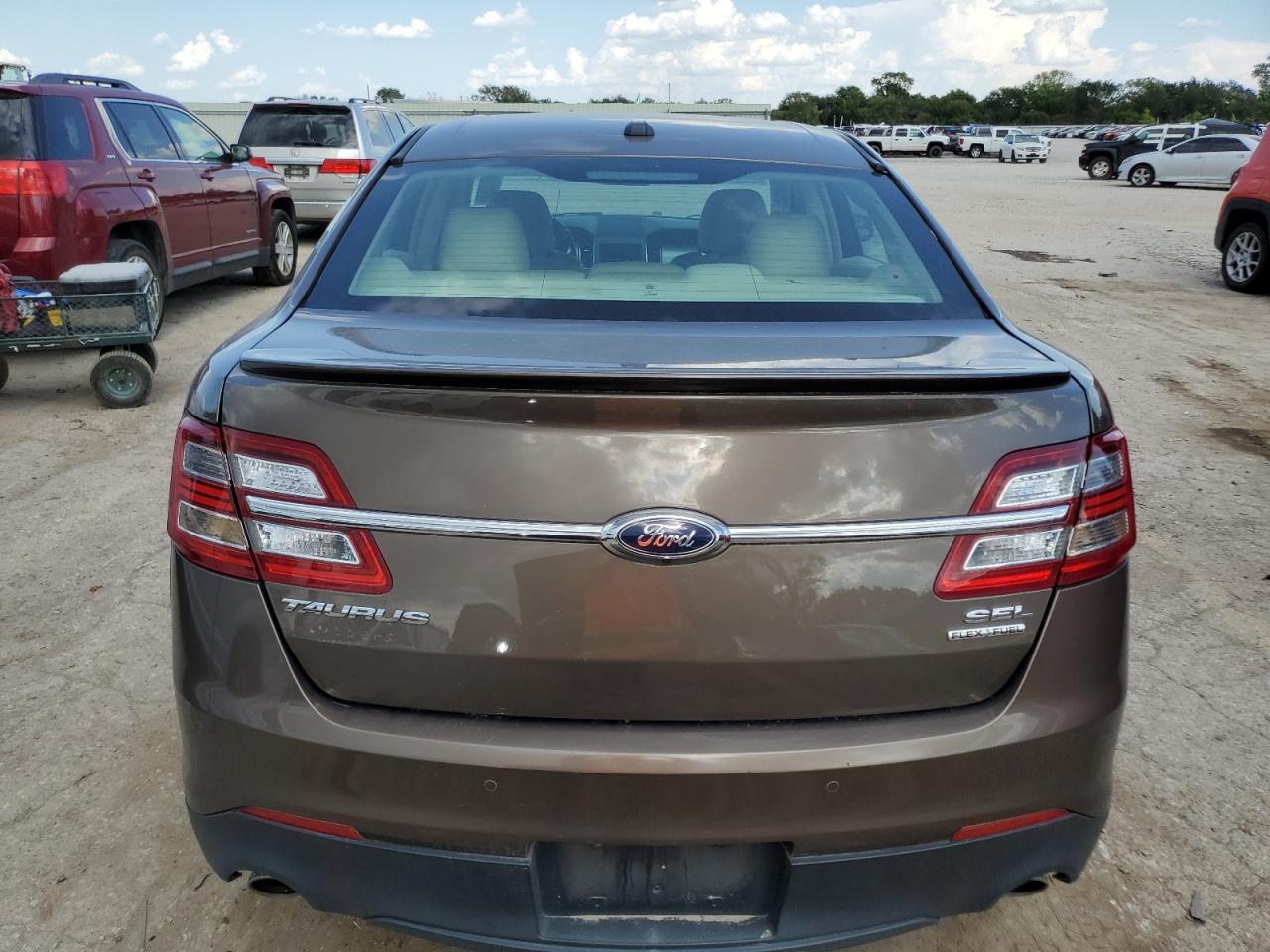 1FAHP2E80FG135350 2015 Ford Taurus Sel