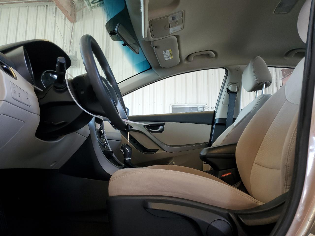 2016 Hyundai Elantra Se VIN: 5NPDH4AE4GH775202 Lot: 66145964