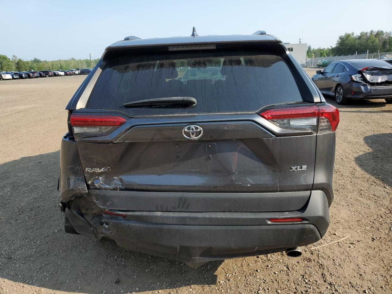 2019 Toyota Rav4 Xle VIN: 2T3W1RFV4KW008132 Lot: 65534024