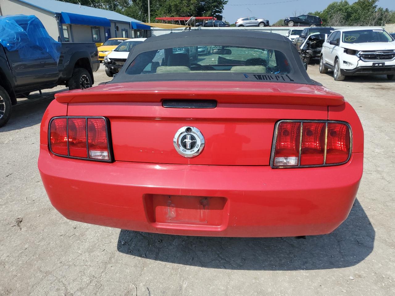 2008 Ford Mustang VIN: 1ZVHT84NX85200829 Lot: 68625274