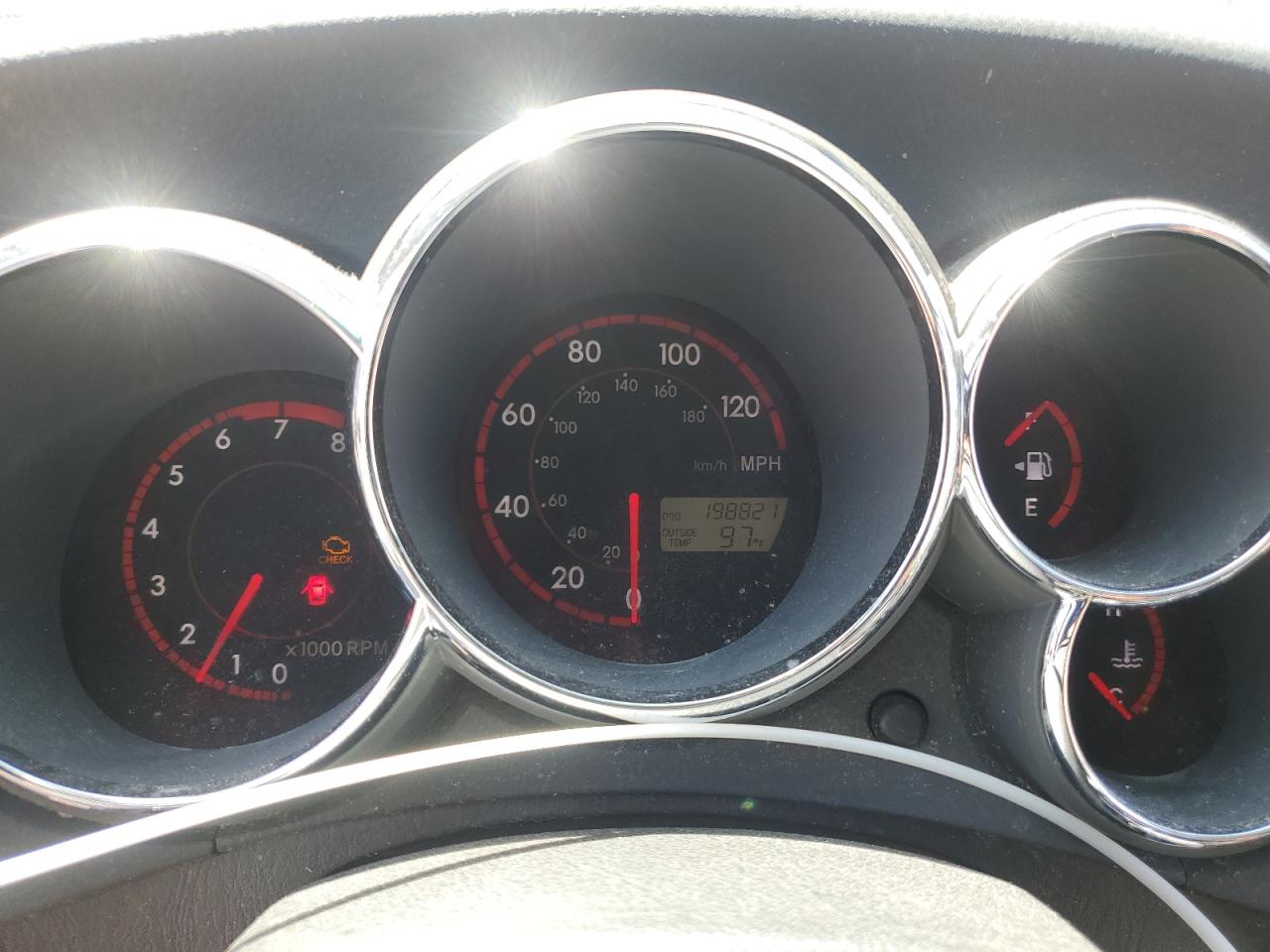 2004 Toyota Corolla Matrix Xr VIN: 2T1KR32E44C295236 Lot: 66696104