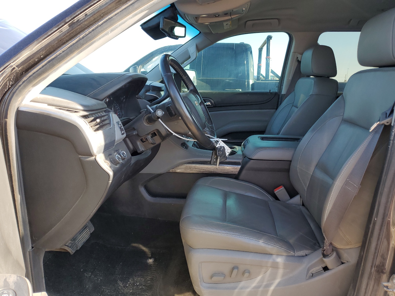 1GNSKHKC4HR204047 2017 Chevrolet Suburban K1500 Lt