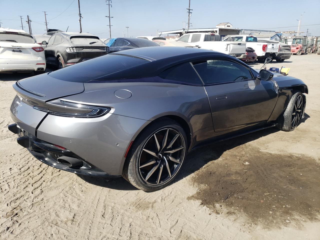 SCFRMFAW0KGL05379 2019 Aston Martin Db11