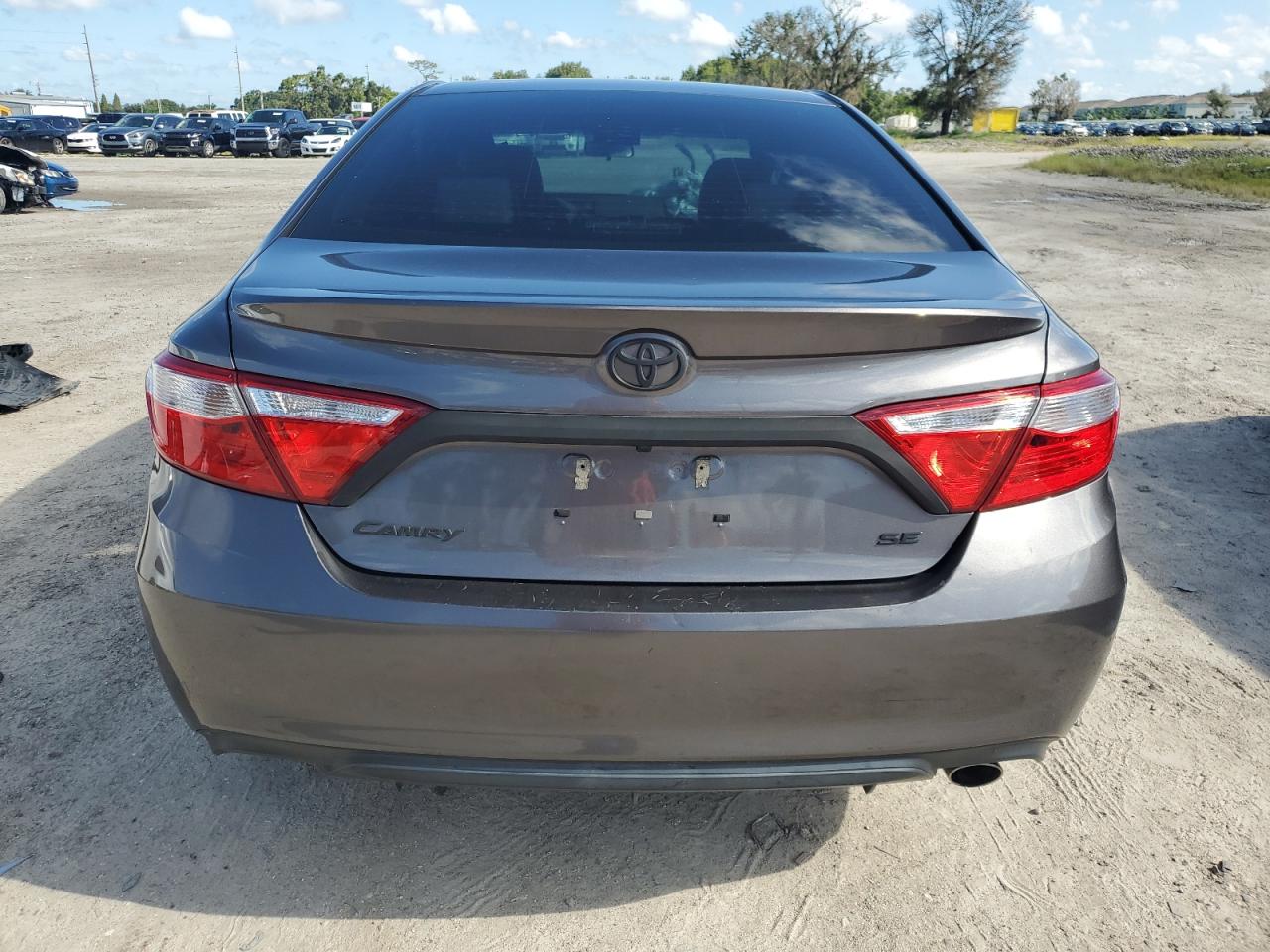 VIN 4T1BF1FK5HU708640 2017 TOYOTA CAMRY no.6