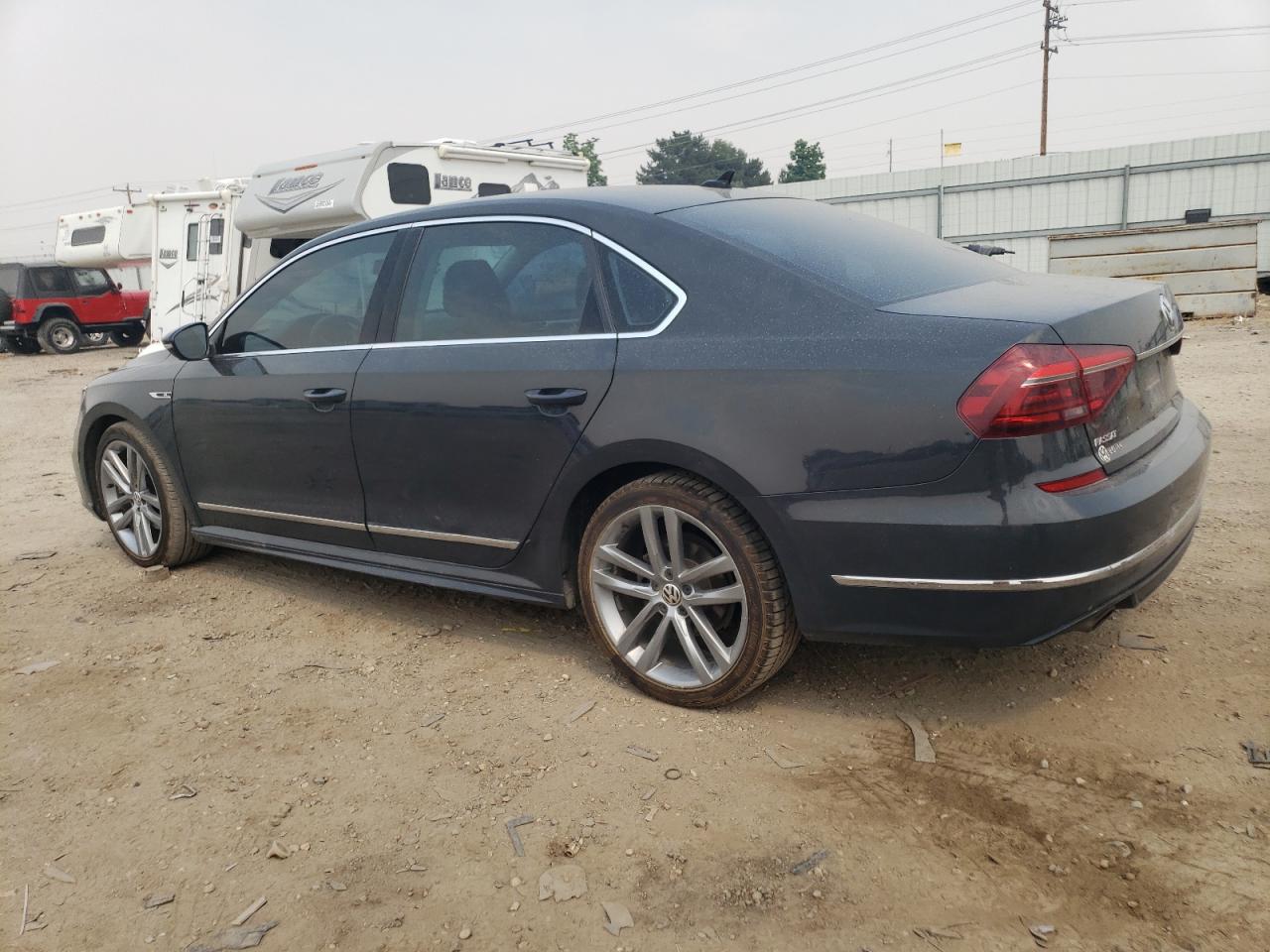 1VWDT7A31HC027421 2017 VOLKSWAGEN PASSAT - Image 2