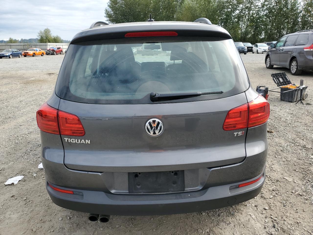 WVGAV7AX8GW587089 2016 Volkswagen Tiguan S