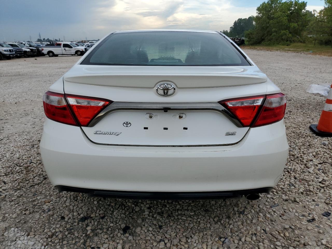 4T1BF1FK7FU111454 2015 Toyota Camry Le