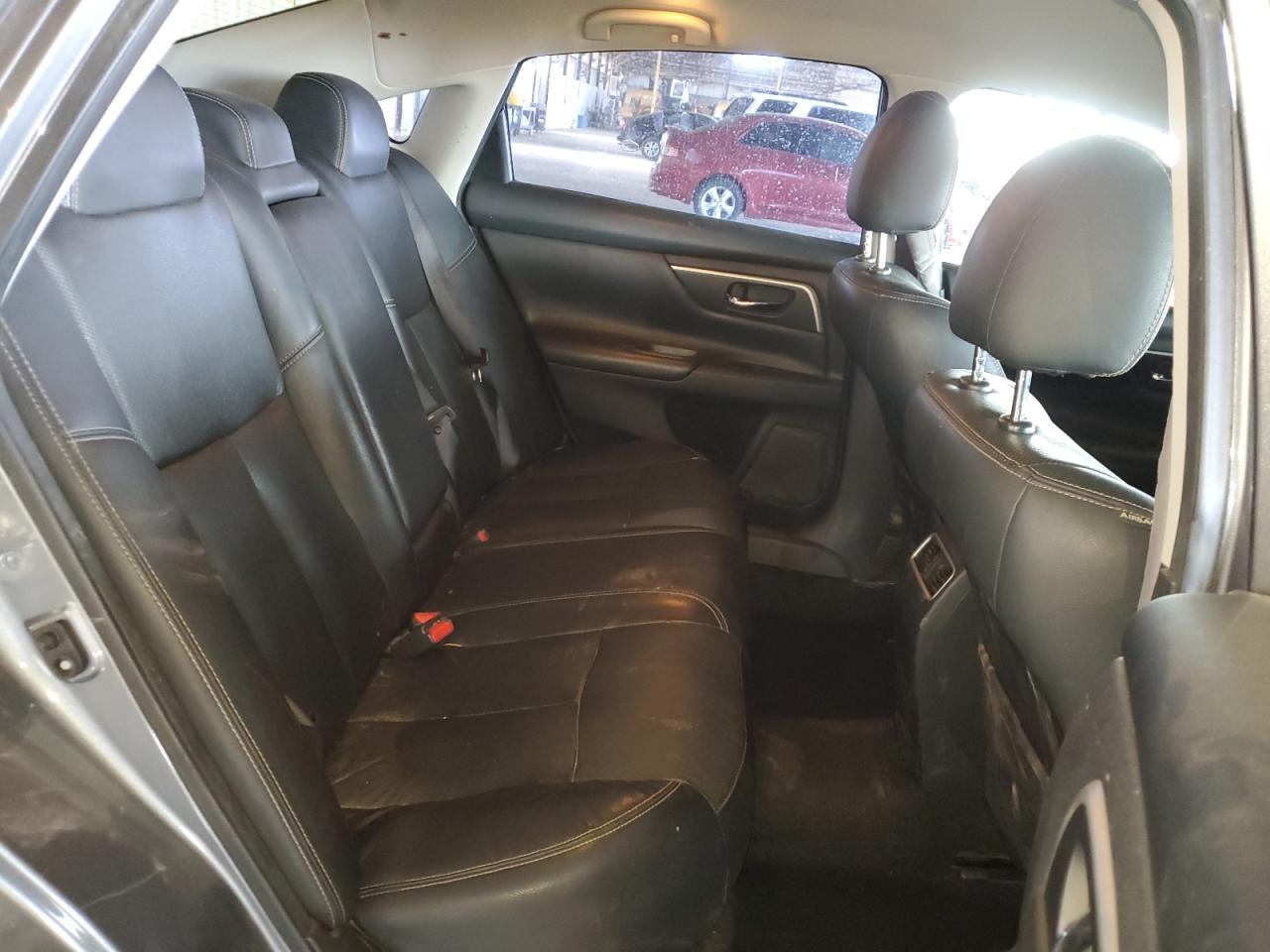 2017 Nissan Altima - Image 10