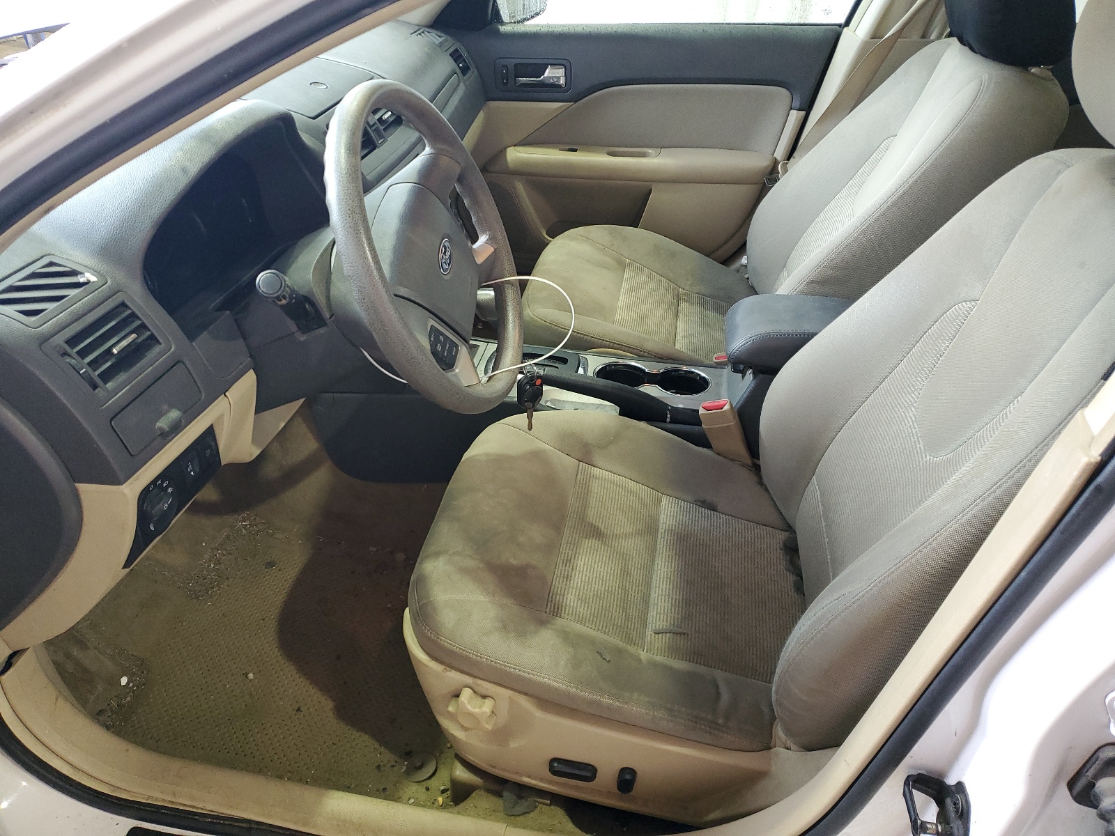 3FAHP0HA7BR240604 2011 Ford Fusion Se