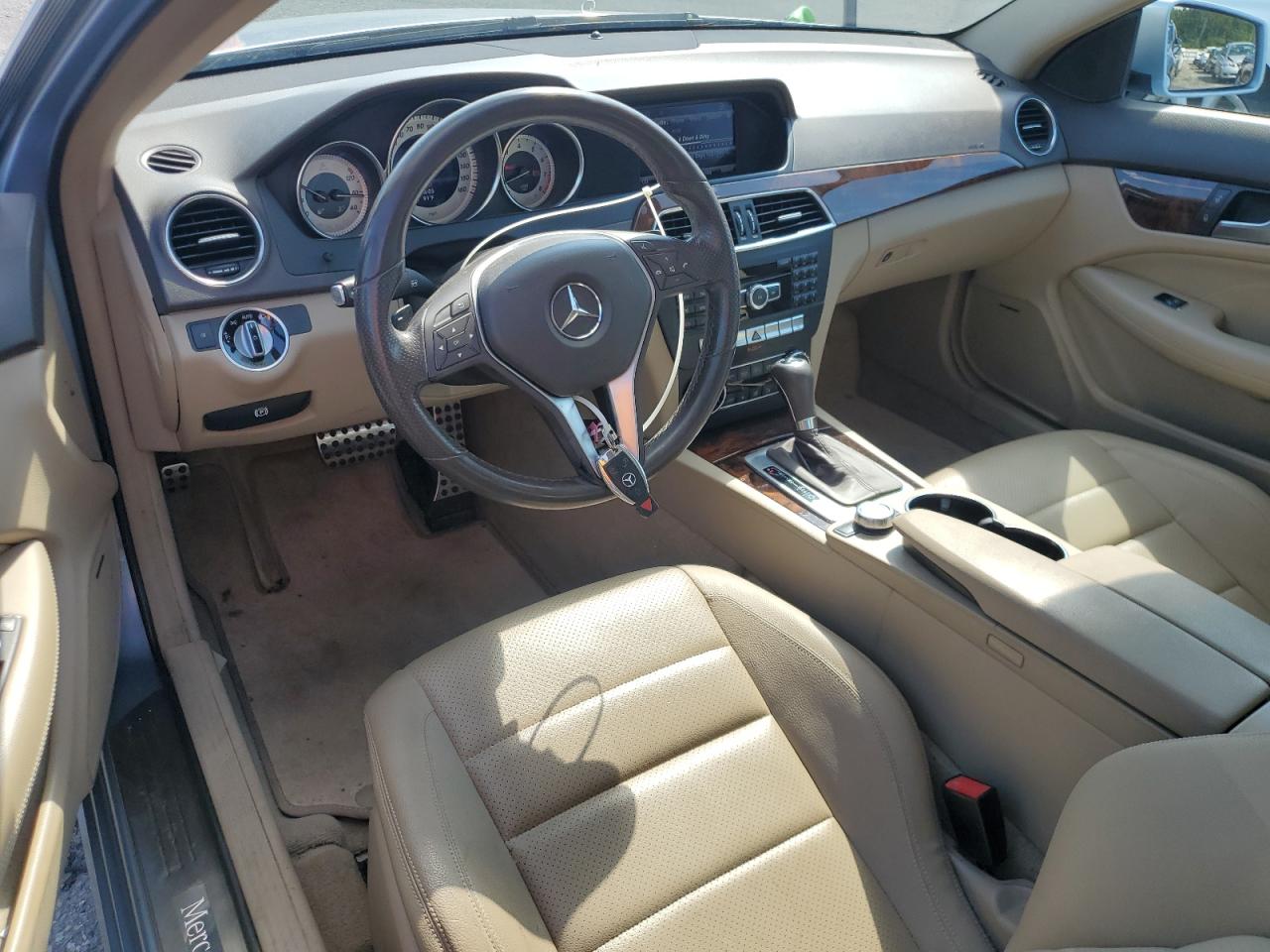 2013 Mercedes-Benz C 250 VIN: WDDGJ4HB8DF960085 Lot: 67087824