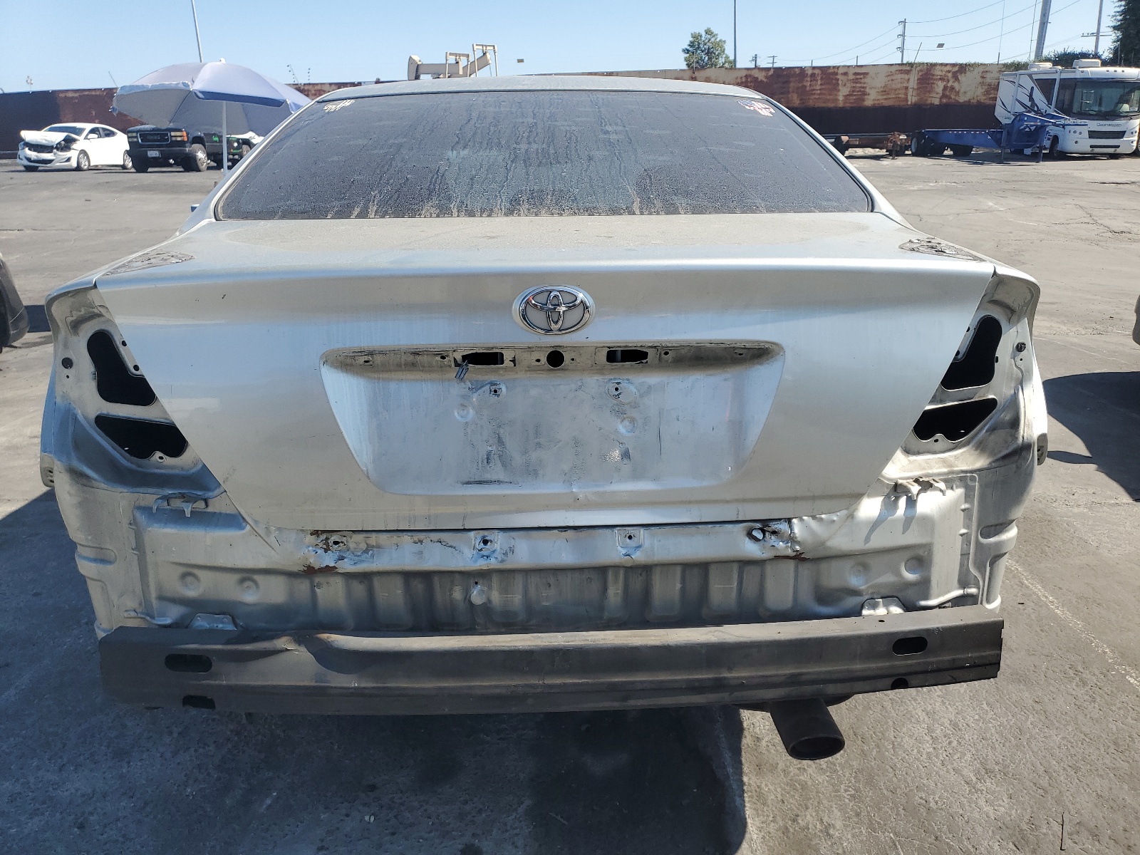 JTDBA32K550025084 2005 Toyota Camry Se