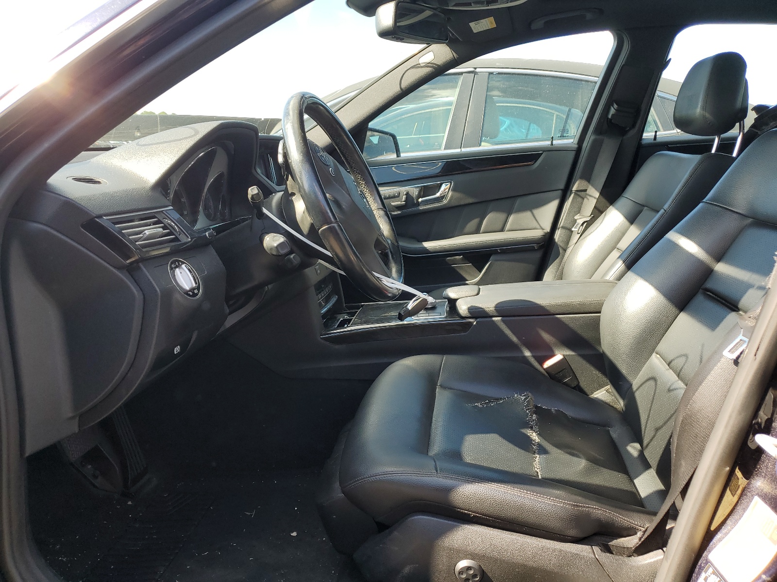 WDDHF8HB6AA138231 2010 Mercedes-Benz E 350 4Matic