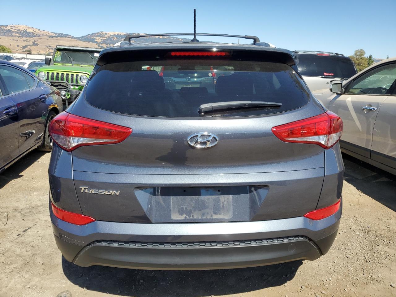 2017 Hyundai Tucson Limited VIN: KM8J33A40HU550281 Lot: 68191094