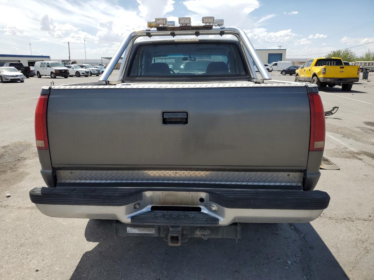 1999 Chevrolet Gmt-400 C1500 VIN: 1GCEC19M9XR122242 Lot: 65798974