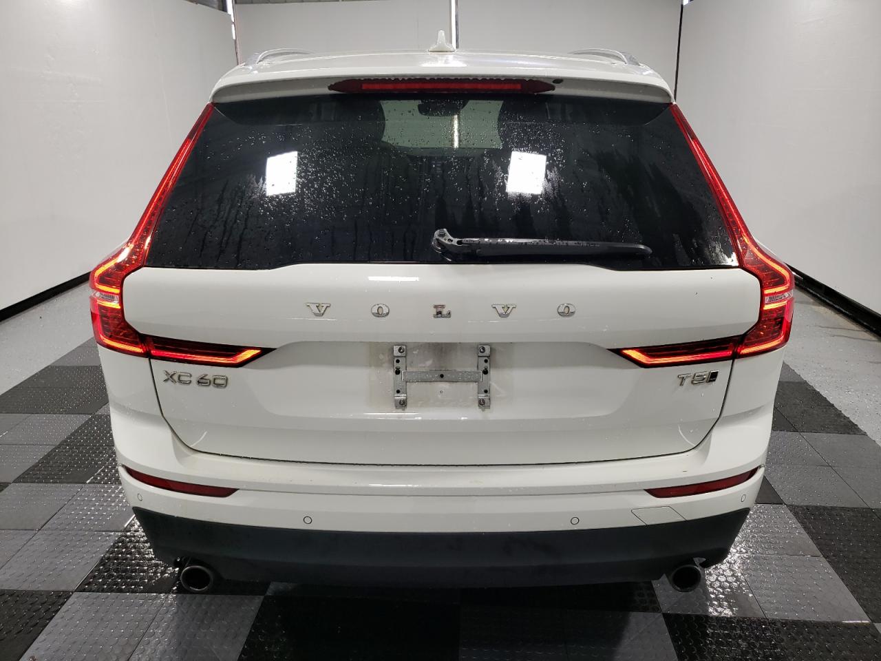 2021 Volvo Xc60 T5 Momentum VIN: YV4102RK0M1835842 Lot: 67550094