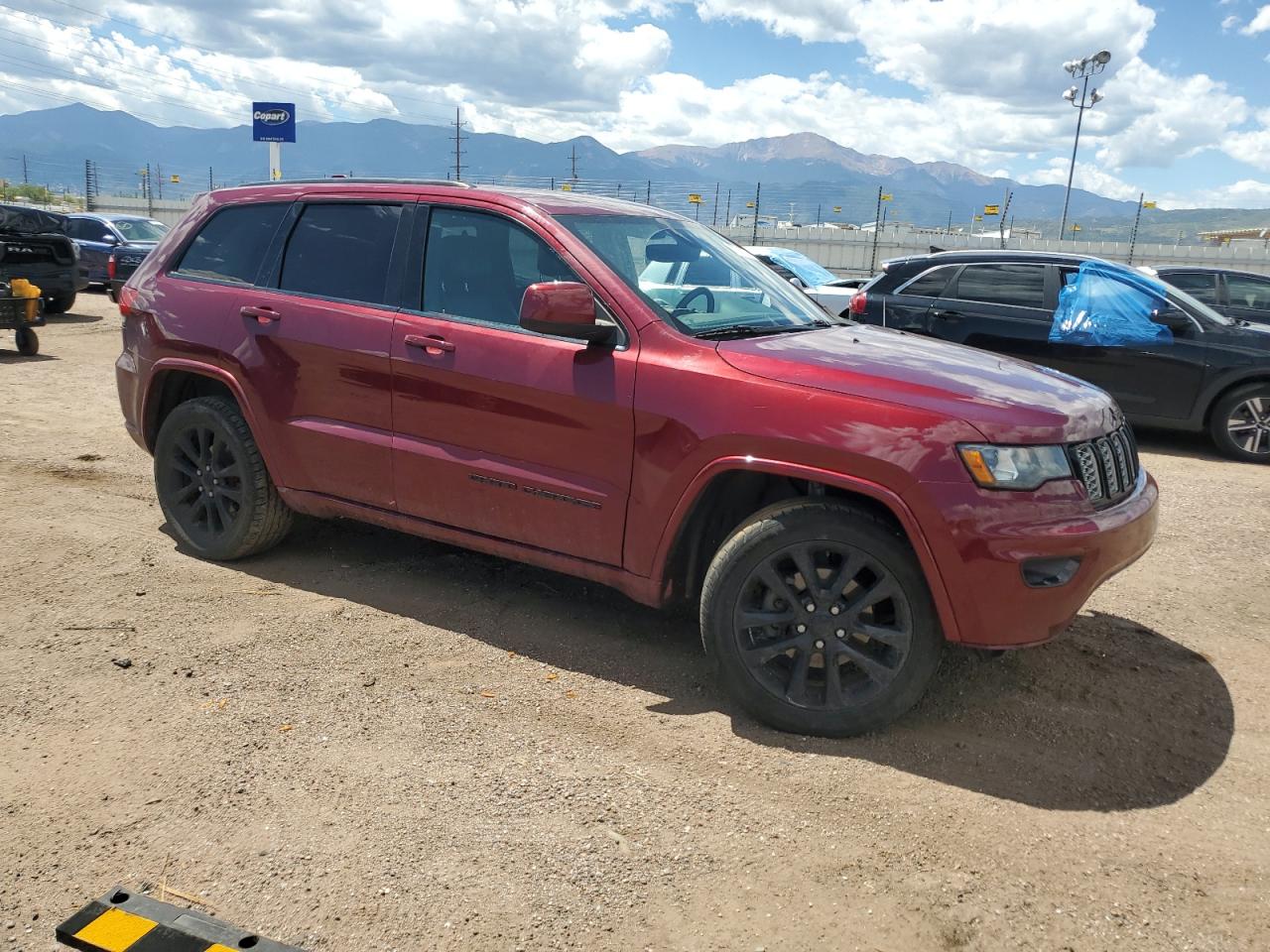 2017 Jeep Grand Cherokee - Image 4