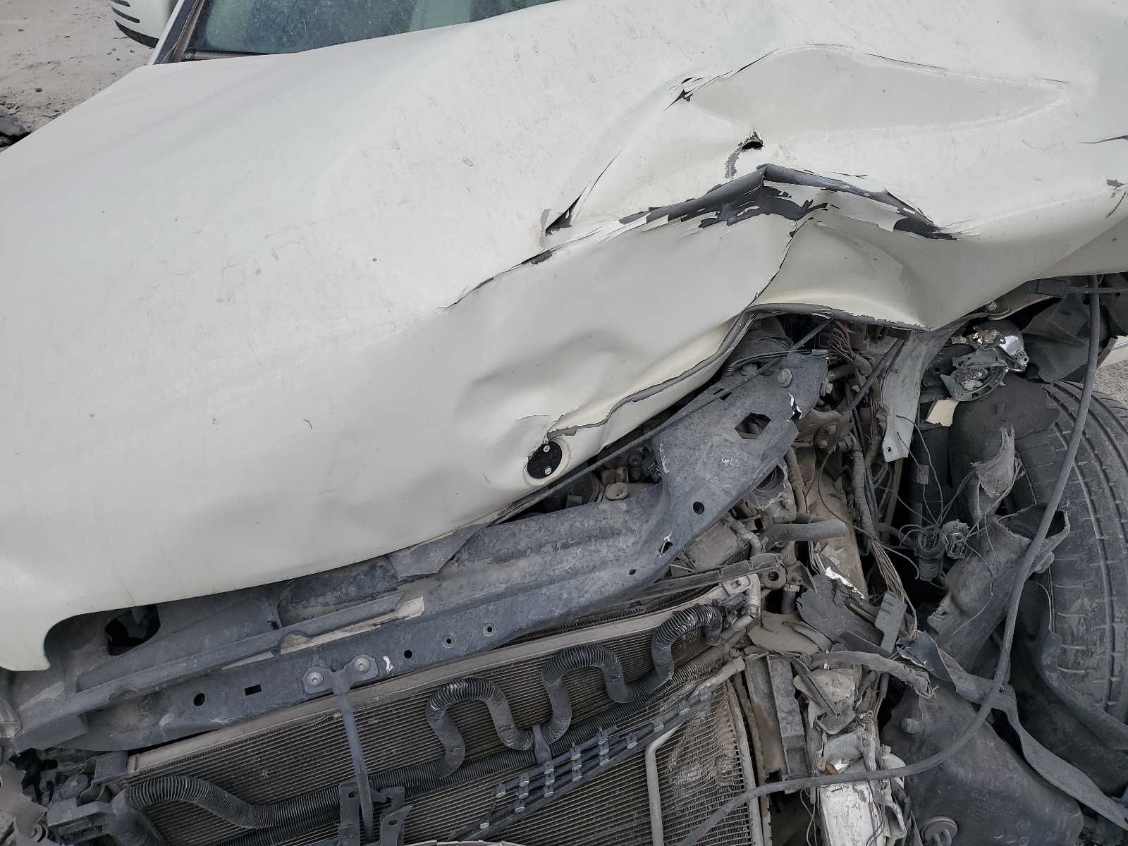 WDDGF5EB2AF370083 2010 Mercedes-Benz C 300