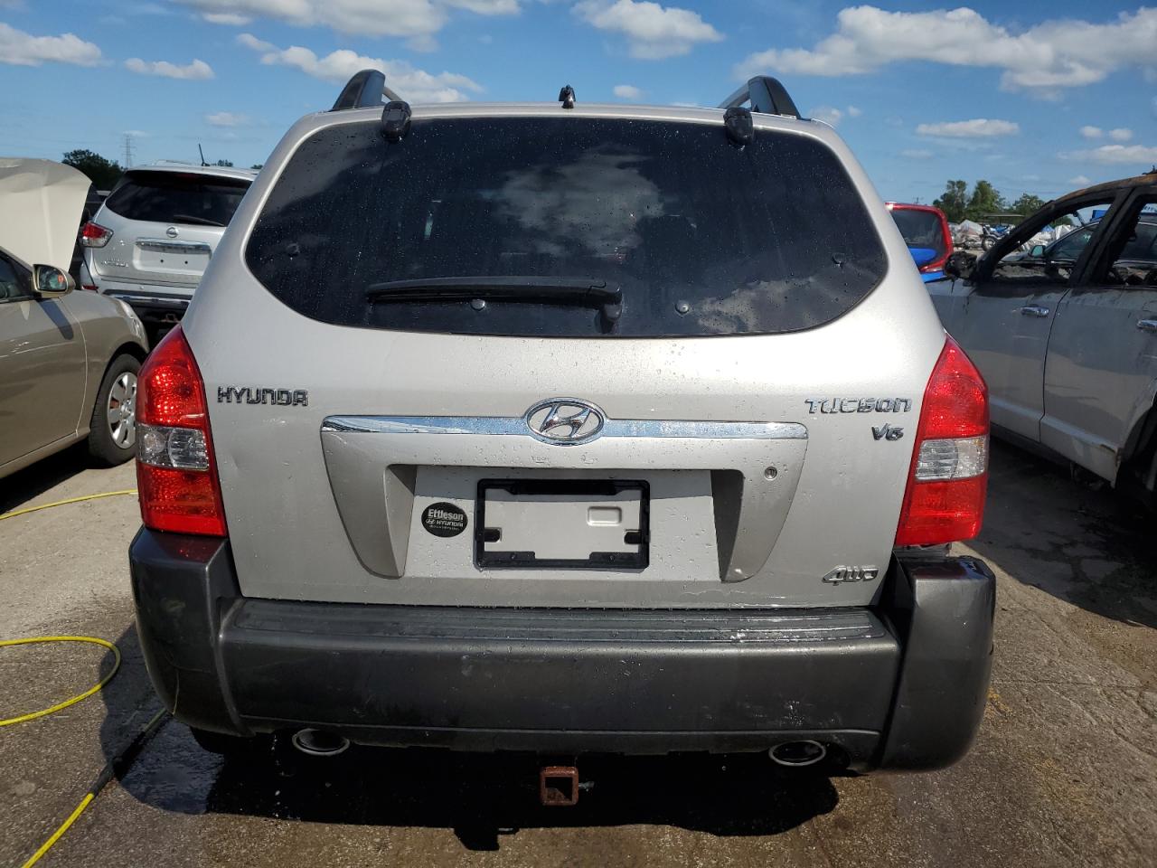 KM8JN72D25U132297 2005 Hyundai Tucson Gls