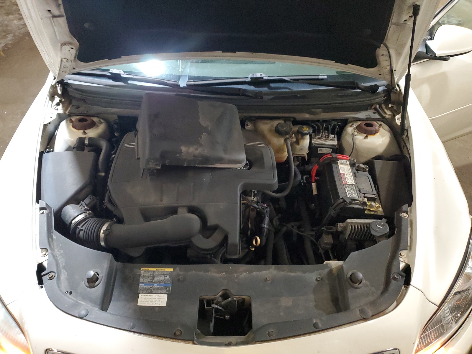 1G1ZD5EB6AF113221 2010 Chevrolet Malibu 2Lt