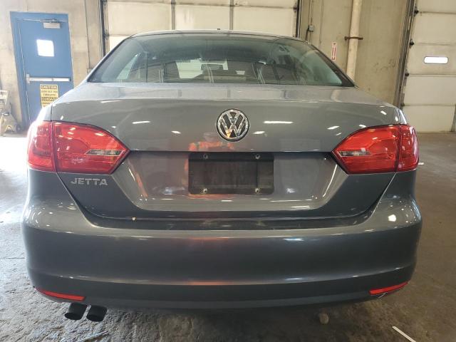 Седани VOLKSWAGEN JETTA 2014 Сріблястий